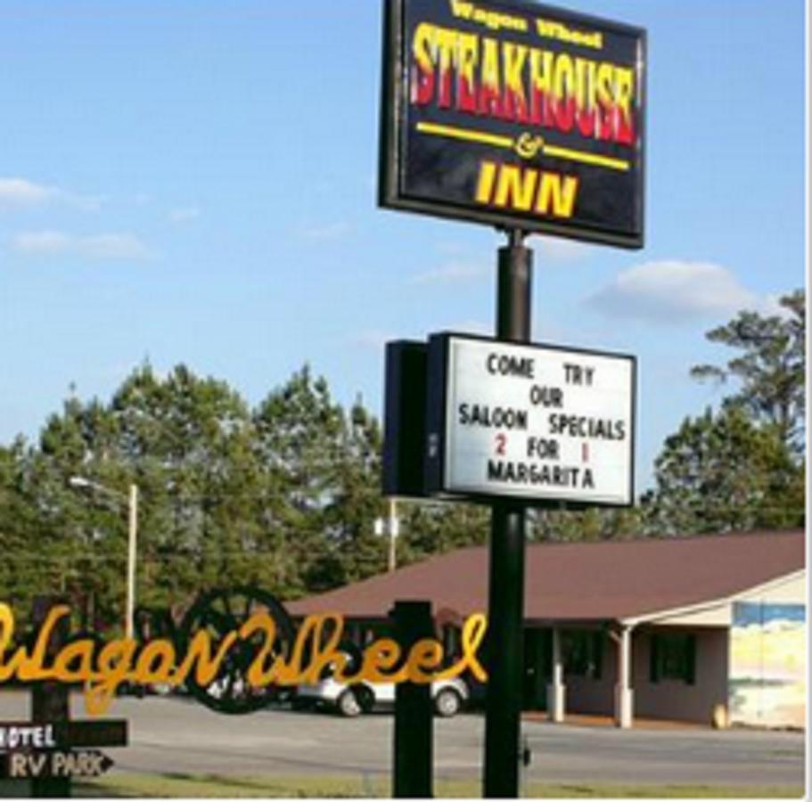 Wagon Wheel Inn Petal Room photo